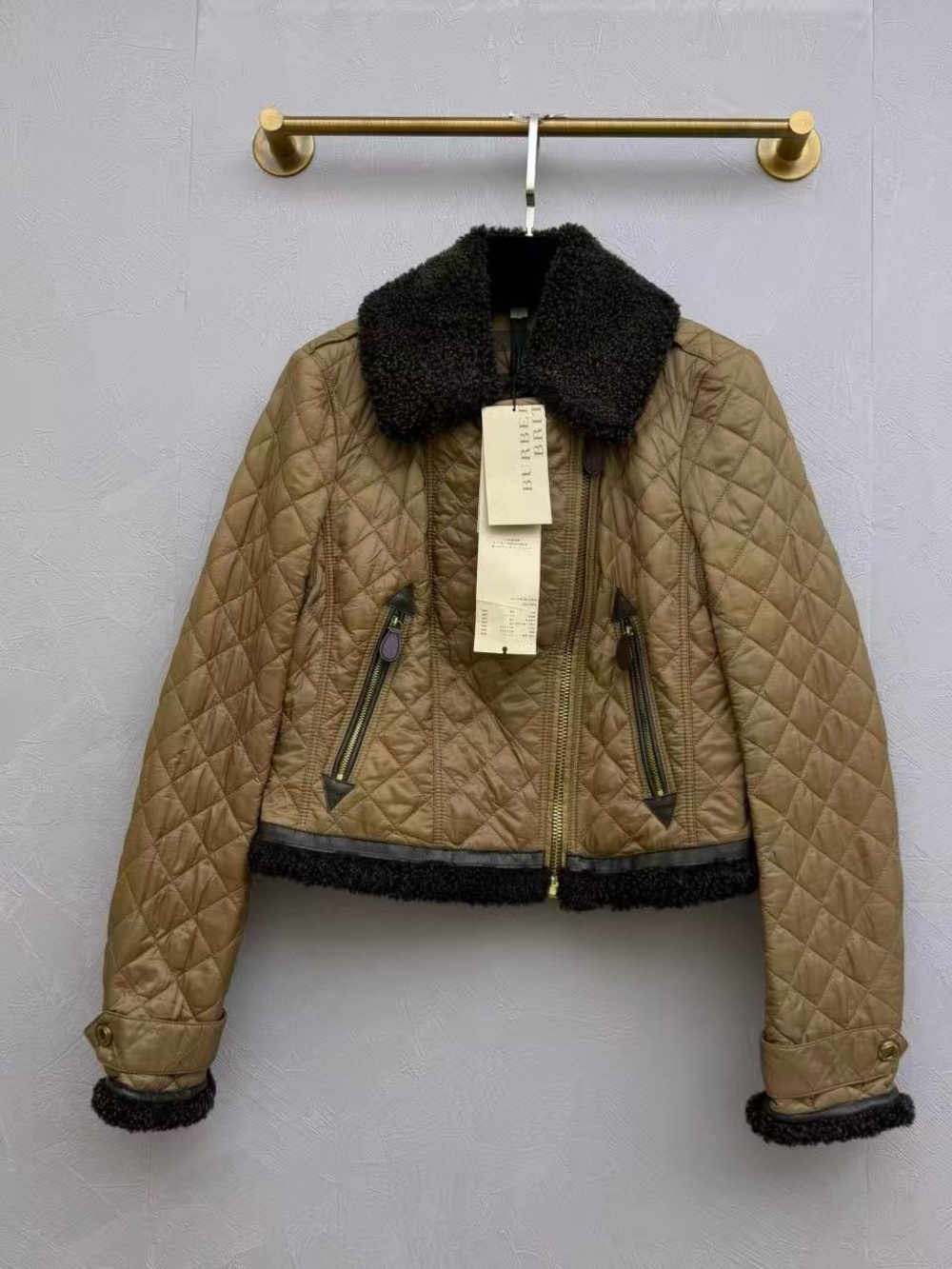 🚩steal Burberry Quilted Tan Leather Jacket with Black Shearling Trim